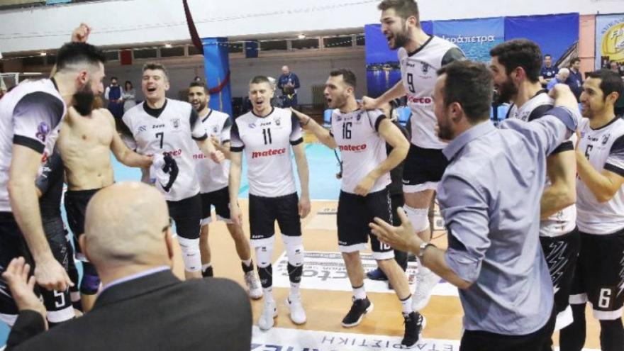 Συνεχίζει να «πατριαρχεύει» στο βόλεϊ...