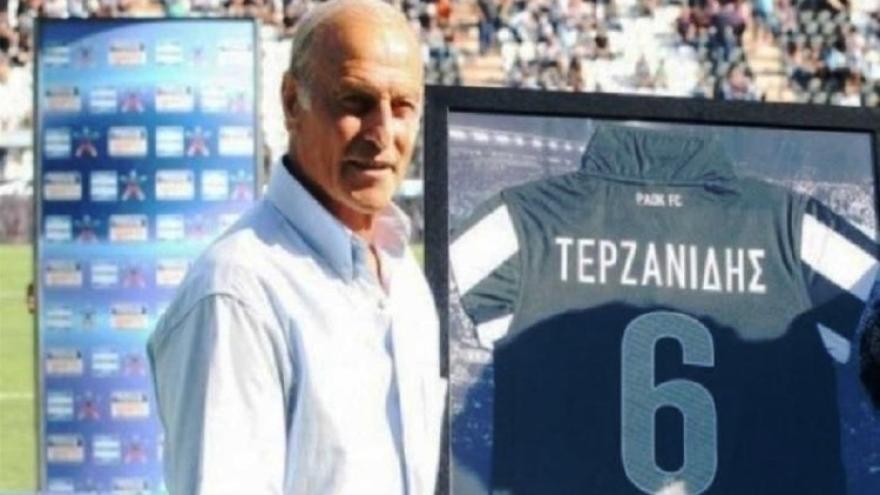 «Το σύστημα το βγάζουν οι παίκτες»