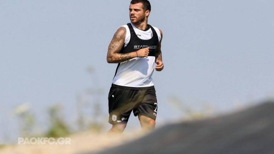Συνεχίζει τη δουλειά (pics)