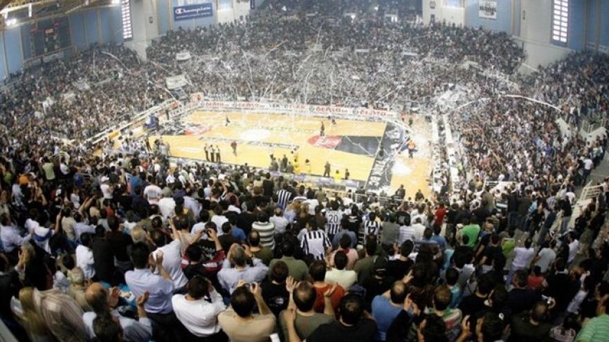 «Γίνε ο έκτος παίκτης της ομάδας»