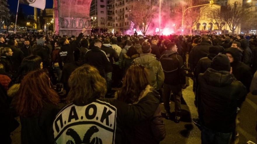 Αυγενάκης - Gate: Φουντώνει το κίνημα «Je suis ΠΑΟΚ» με καλλιτέχνες και πολιτικούς