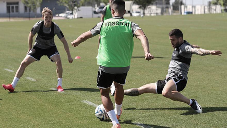Ανασύνταξη με φόντο το ΟΑΚΑ