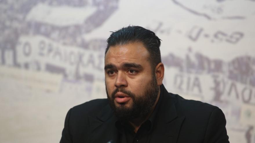 Κωνσταντινίδης: «Δεν είναι άδικο για την οικογένεια Σαββίδη να βουλώνει τρύπες;»