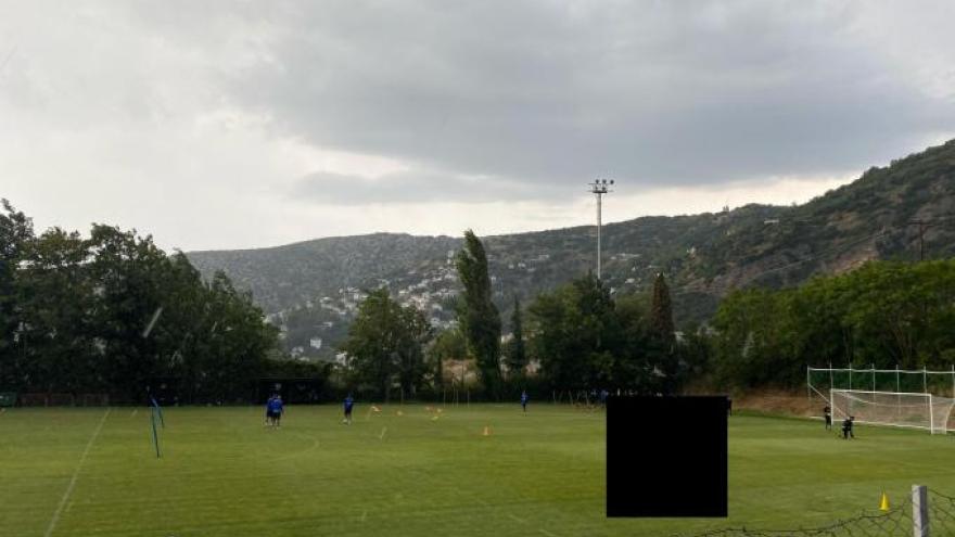 Υπό καταρρακτώδη βροχή η προπόνηση του ΠΑΟΚ στο Πήλιο (vids)