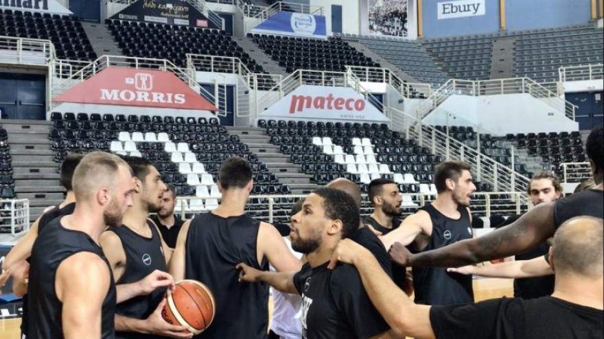 Επιστροφή με προπόνηση και Κακλαμανάκη