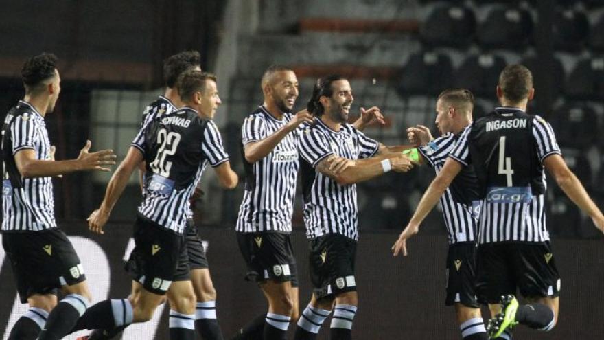 «Υπόκλιση» της Super League στον ΠΑΟΚ