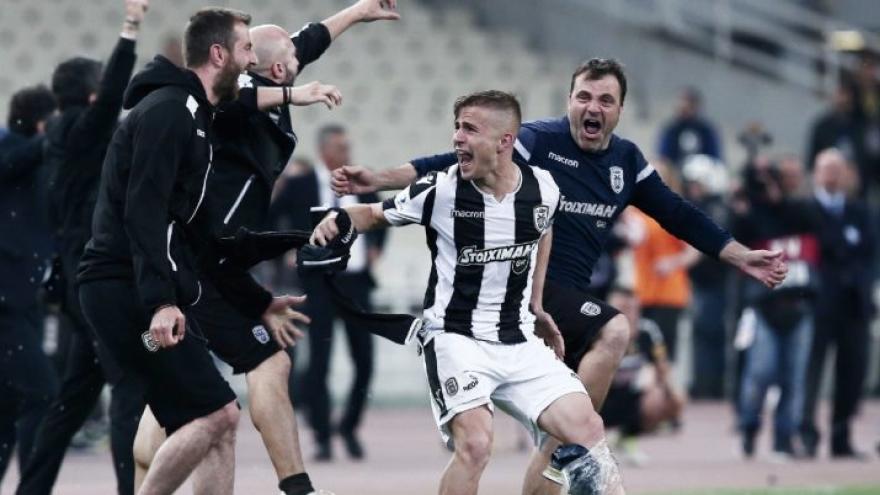 «Τιμή μου που έπαιξα μαζί σου»