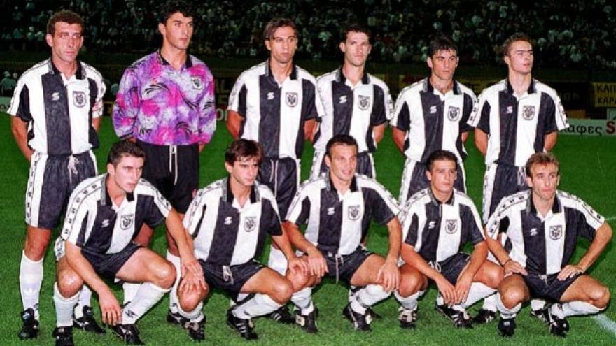 Τον χόρεψε στον ρυθμό της κερκίδας! (1994)