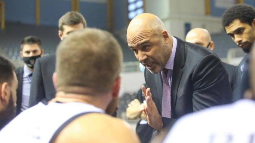 «Συγκέντρωση, ρυθμός και ριμπάουντ»