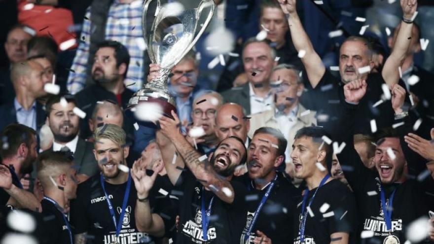 Ευχή… κούπας από τον Ολιβέιρα! (pic+video)
