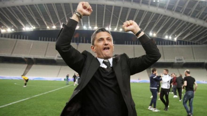 «Κολοσσιαία η ρήτρα στο συμβόλαιο του Λουτσέσκου»