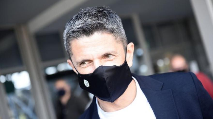 «Ο Λουτσέσκου έβαλε και ρήτρα απόλυσης»