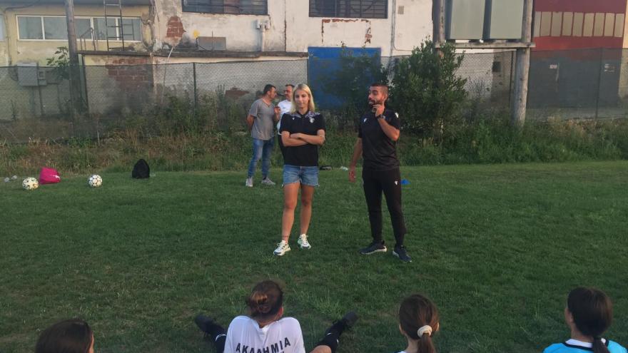 Η Θωμαή Βαρδαλή στην δεύτερη μέρα προπονητικού καμπ ποδοσφαίρου γυναικών του ΠΑΟΚ! (pics)