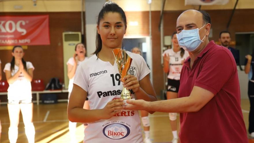 MVP του Πρωταθλήματος η Ελευθερία Μιχοπούλου!
