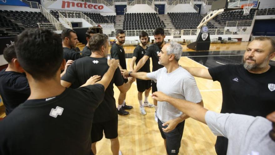 Photostory από την πρώτη προπόνηση του βόλεϊ ανδρών