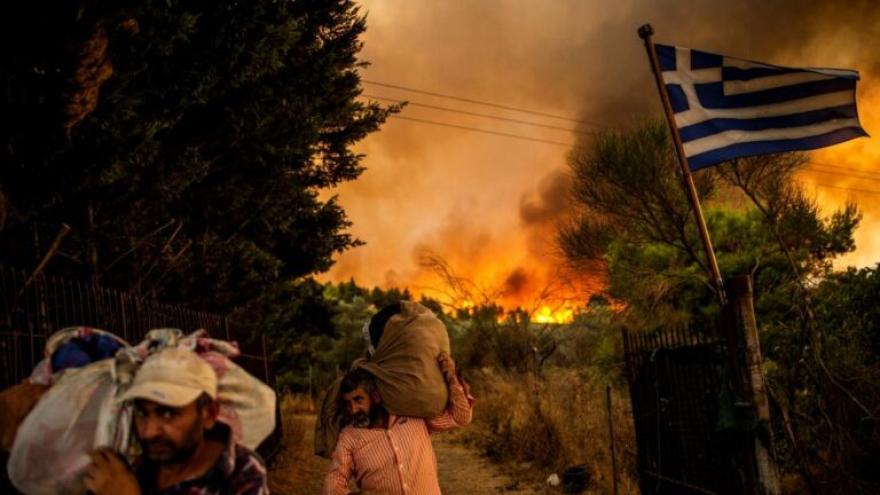 «Έλληνες και Ρουμάνοι μάχονται μαζί στις φωτιές»
