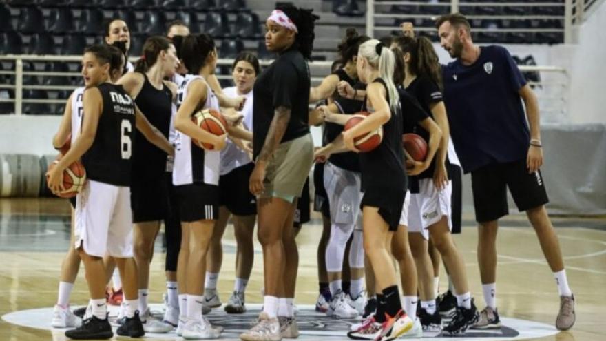 Με το μυαλό στην πρεμιέρα