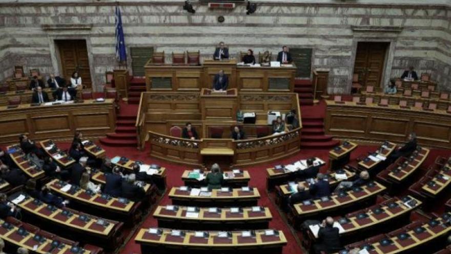 ΝΕΑ ΤΟΥΜΠΑ: Οι βουλευτές της Θεσσαλονίκης… υπάρχουν; Τρομερά ερωτήματα του λαού του ΠΑΟΚ!