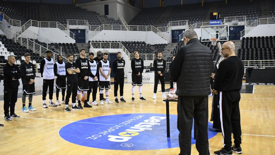 Προπόνηση, ευχέλαιο και η κοπή της πίτας…