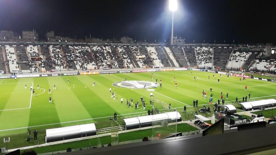 Αποδοκιμασίες στην Τούμπα για το απαράδεκτο πανό