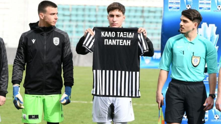 Δεν ξέχασαν τον Παντελή…