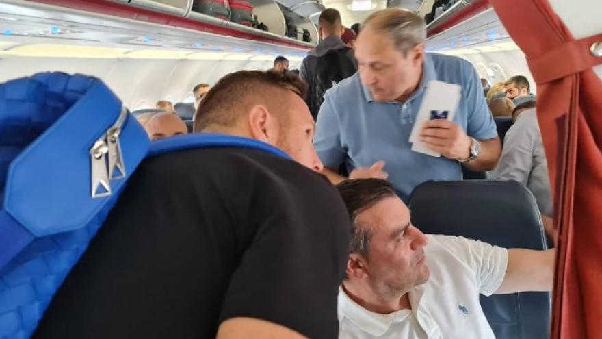 Επιστροφή και φωτογραφίες