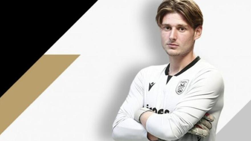 Έγινε επαγγελματίας ο Νικολακούλης