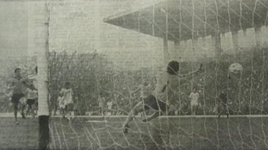 Όταν ο Κωστίκος "κάρφωσε" τον 'Αρη! (1980)