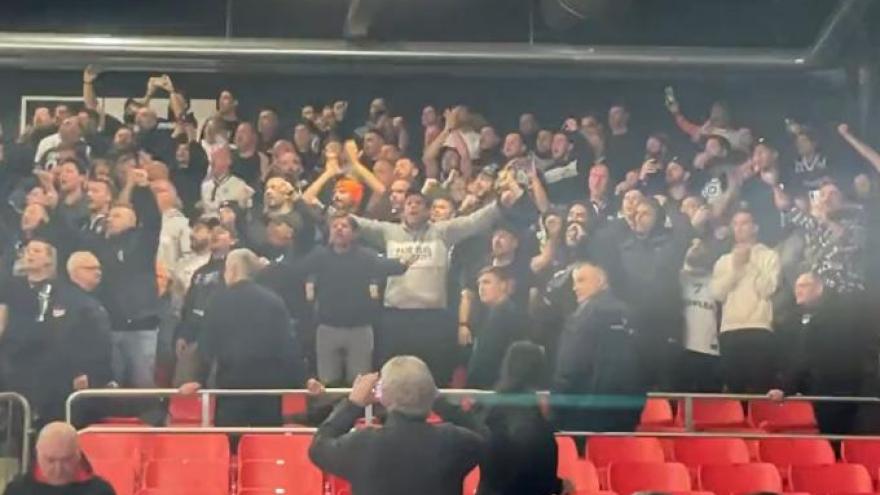 Ο κόσμος του ΠΑΟΚ έκανε... Παλατάκι την Jeep Arena! (vids)