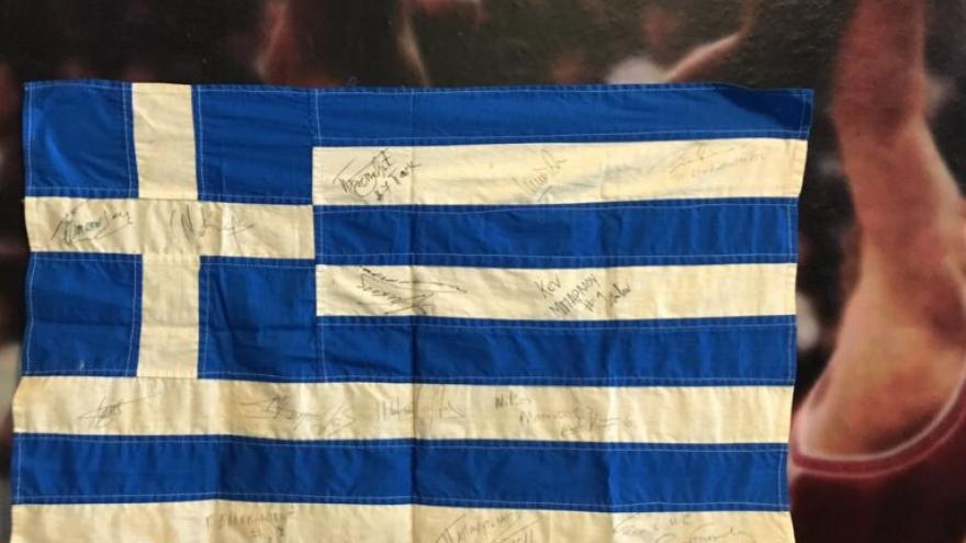 Η ελληνική σημαία του έπους της Γενεύης στο μουσείο της ΚΑΕ ΠΑΟΚ