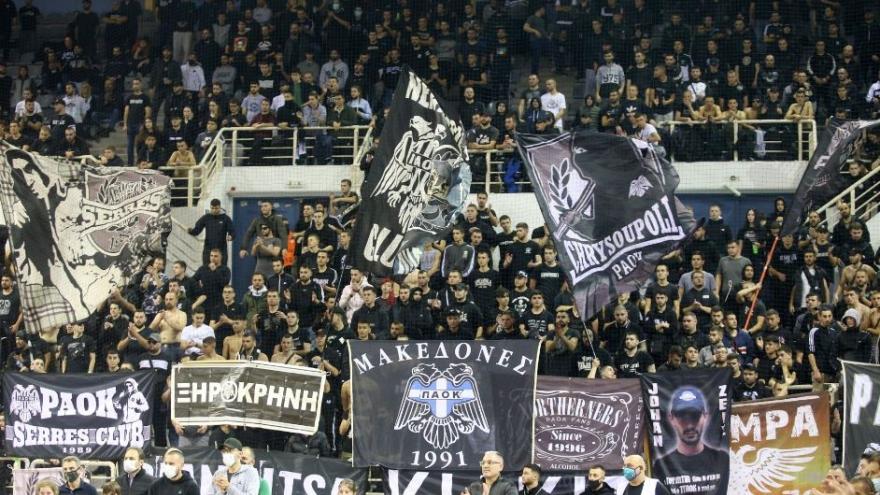 Γεμίζει το Παλατάκι για το ιστορικό παιχνίδι με την ΑΕΚ