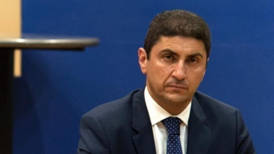 Που είναι ο Αυγενάκης οεο;