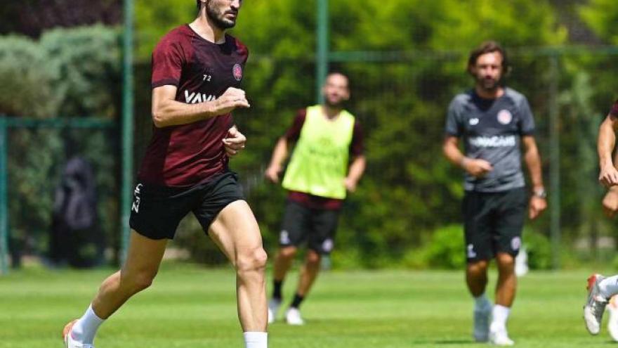 Μαγκομέντ Οζντόεφ: Δια... χειρός Αντρέα Πίρλο