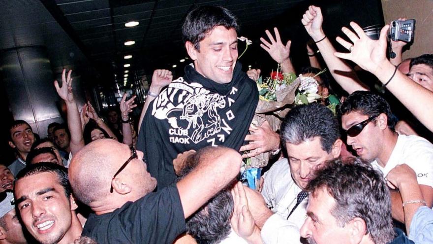 Yποδοχές στο αεροδρόμιο: Μια ξεχασμένη συνήθεια…