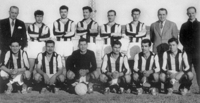 Η ομάδα ποδοσφαίρου του ΠΑΟΚ το 1955