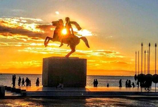 Το άγαλμα του Μεγάλου Αλεξάνδρου στην παραλία Θεσσαλονίκης