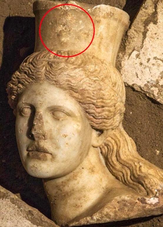 Μαρμάρινο ελληνικό άγαλμα