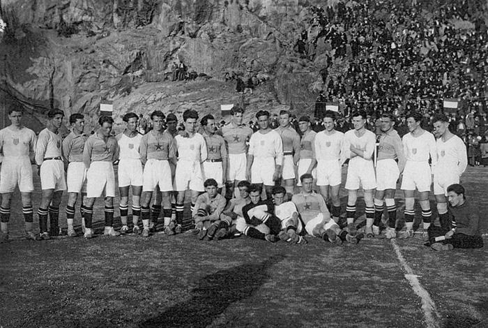 Παλιά φωτογραφία της ομάδας της Ριέκα